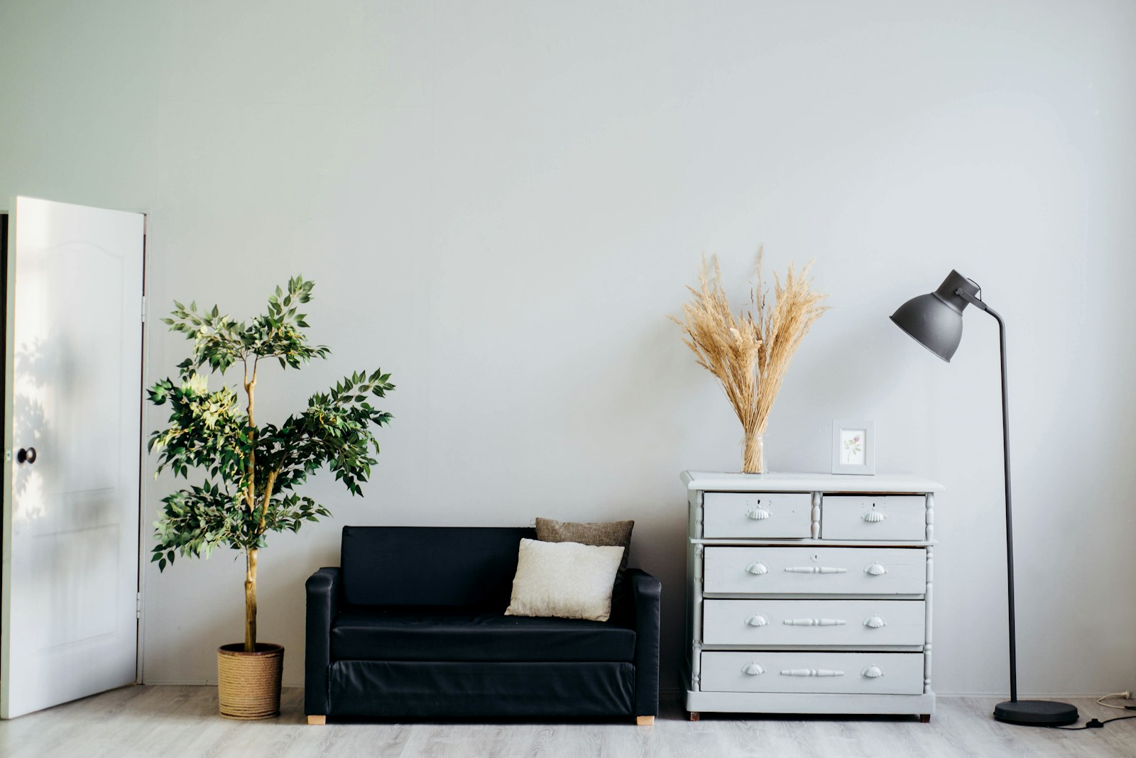 Avant — Appartement T4 rénové